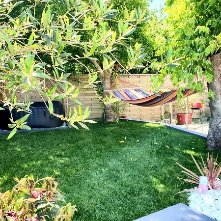 2 Chambres entre Bordeaux et Océan Bed & Breakfast