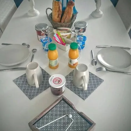 2 Chambres entre Bordeaux et Océan Bed & Breakfast *
